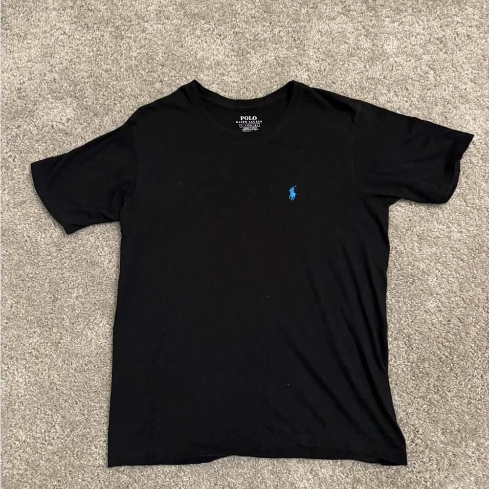 Basic Polo Ralph Lauren shirt size L.
